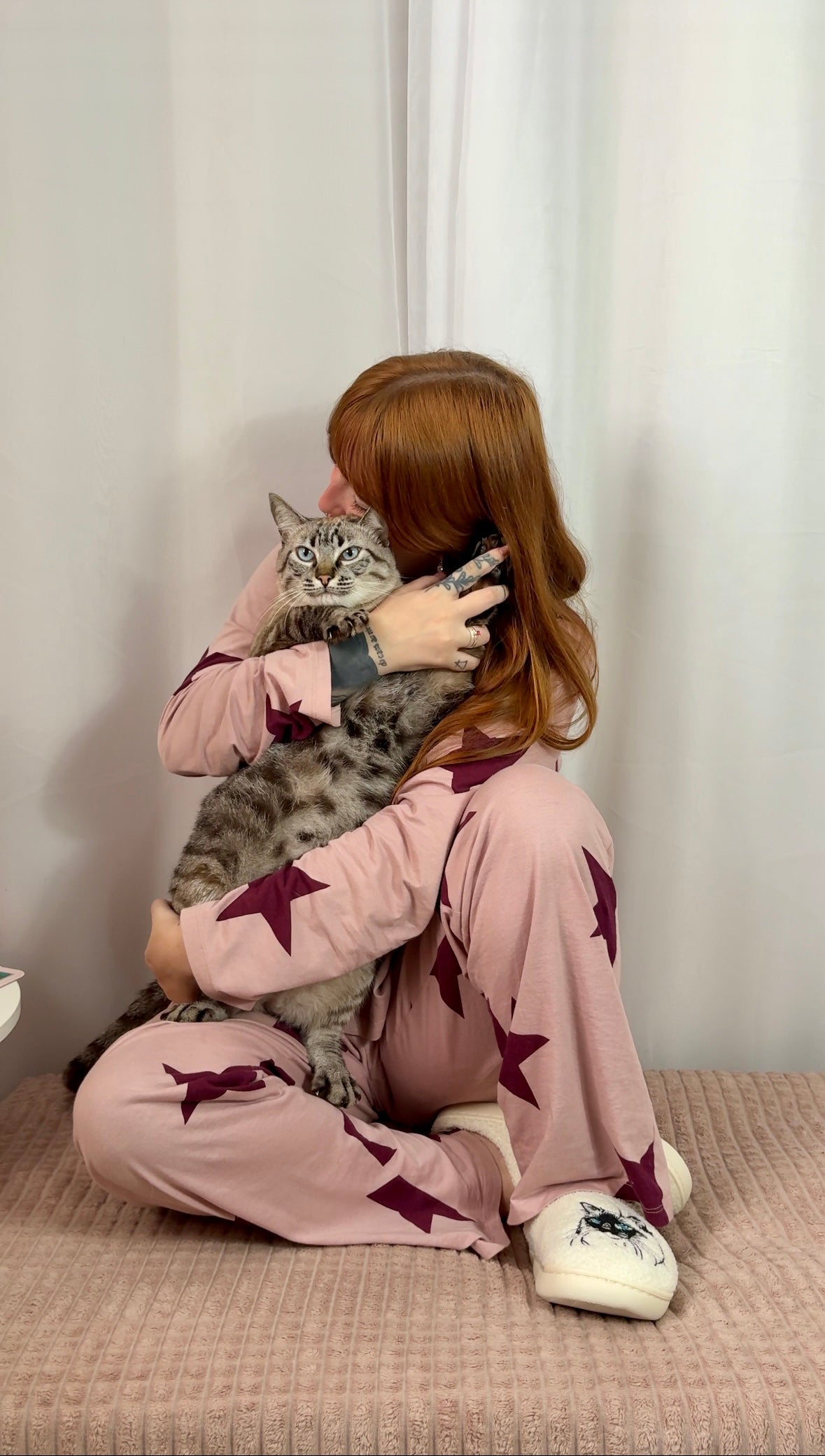 Pantufa Gatinho Olhos de Safira