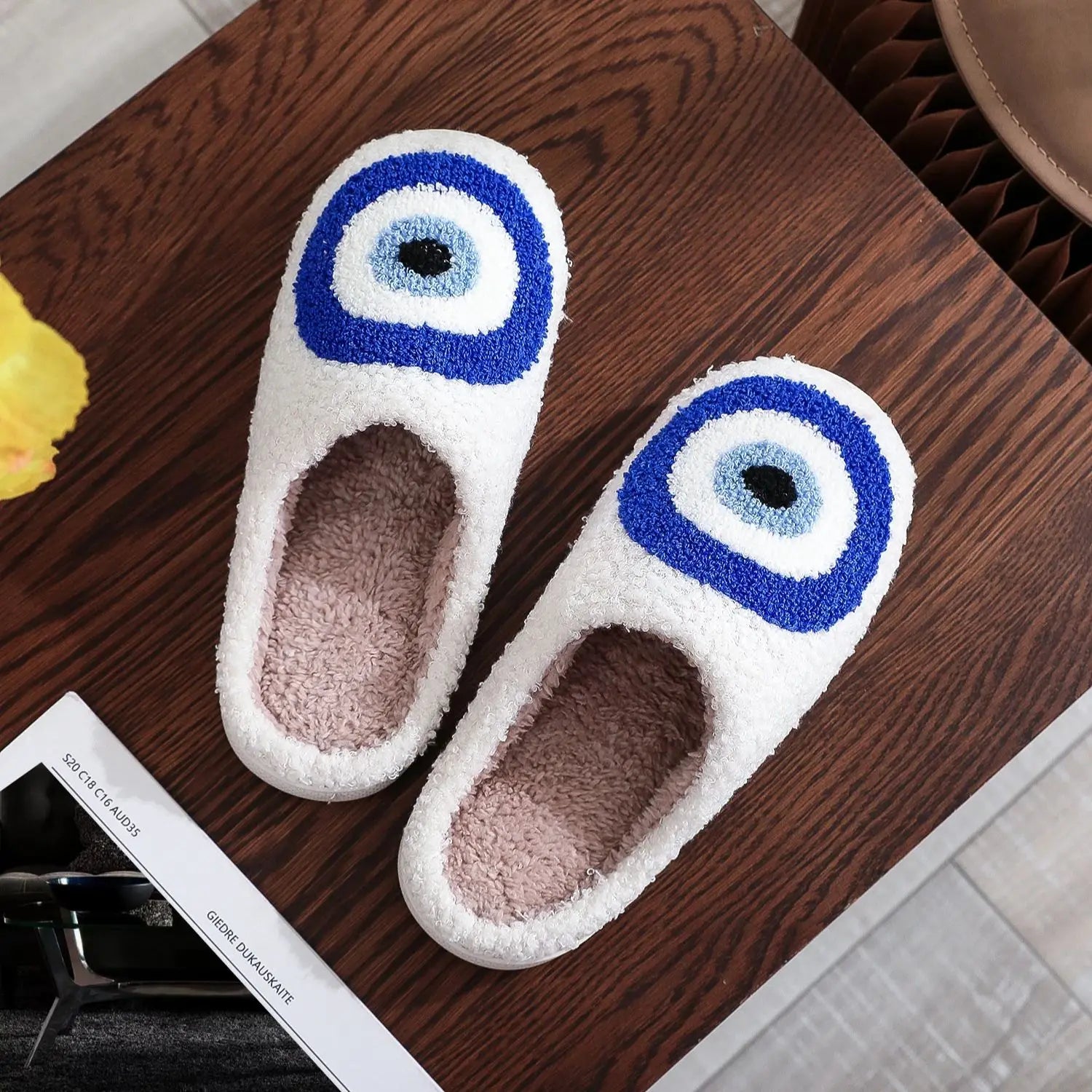 Pantufa Olho Grego