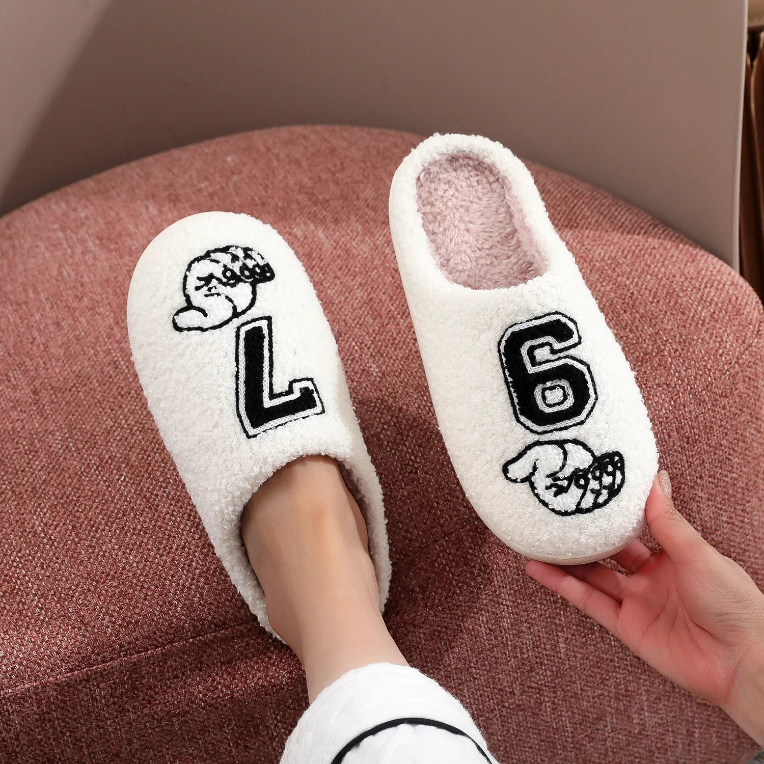 Pantufa SIX SEVEN